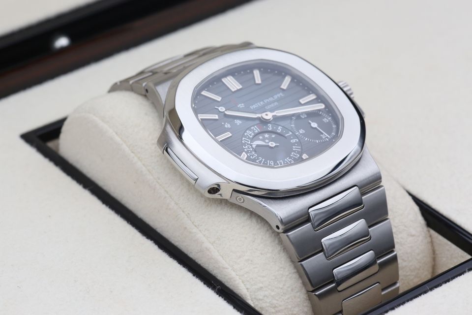 Patek Philippe Nautilus 5712/1A-001 Image 7